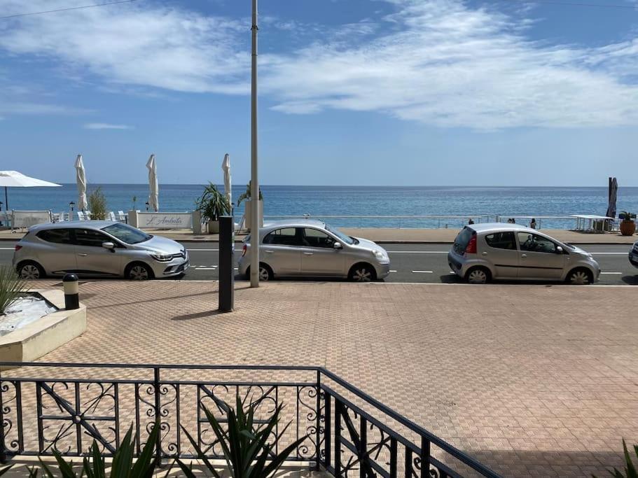 Superbe Studio Avec Terrasse En Front De Mer Menton Dış mekan fotoğraf