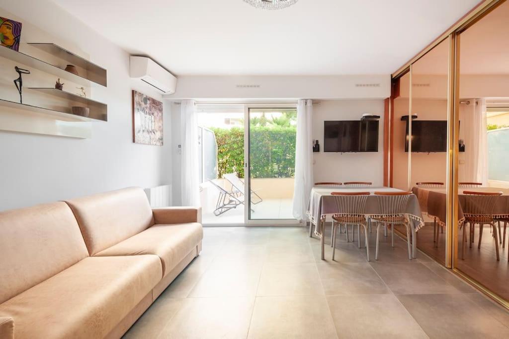 Superbe Studio Avec Terrasse En Front De Mer Menton Dış mekan fotoğraf